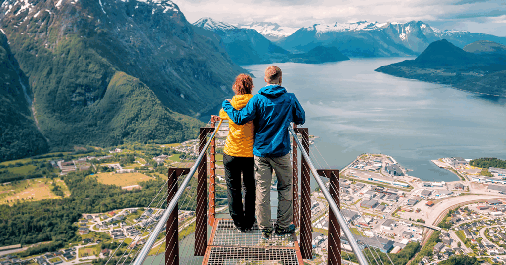 Couple hiking in Norway