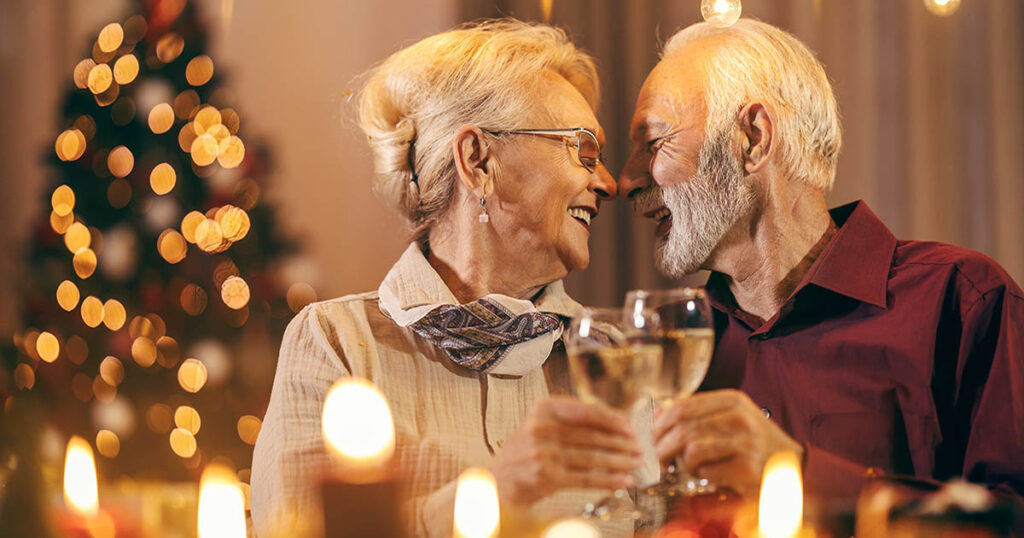 Senior couple avoids holiday scams