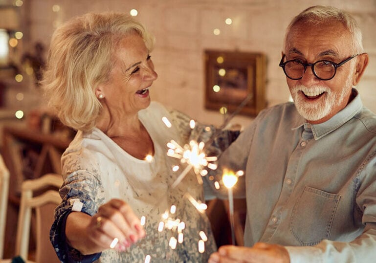 Senior couple makes financial new years resolutions